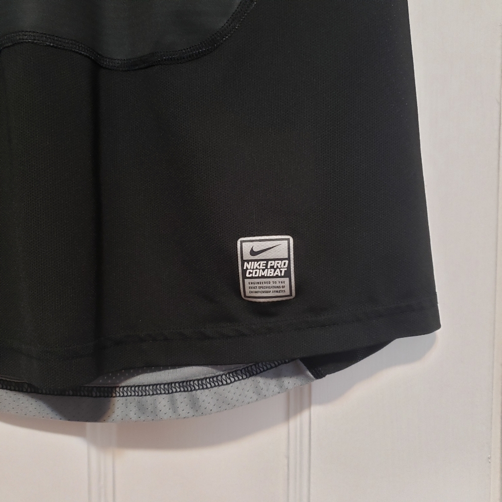 Nike Pro Combat Hypercool Compression T Shirt - Picture 7 of 8